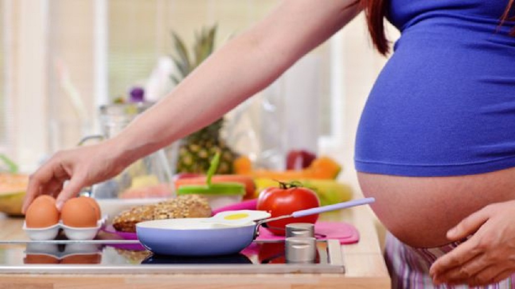Nên ăn gì khi mang thai?